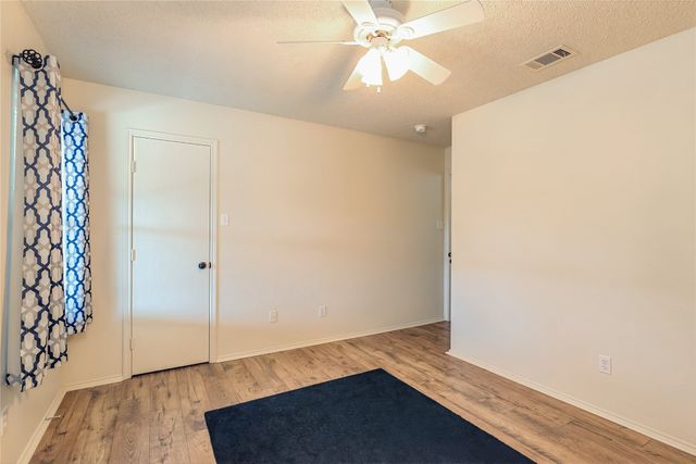 521 N Avenue E, Springtown, TX 76082