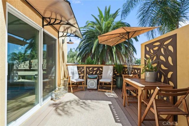 2258 Helios Drive, Los Angeles, CA 90068