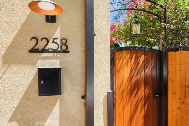 2258 Helios Drive, Los Angeles, CA 90068