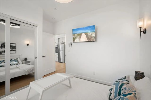 2258 Helios Drive, Los Angeles, CA 90068