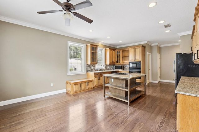 5210 HAMMOCK CIRCLE, St Cloud, FL 34771