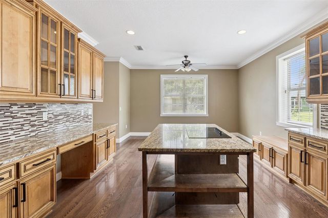 5210 HAMMOCK CIRCLE, St Cloud, FL 34771