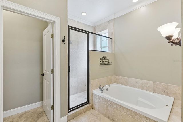 5210 HAMMOCK CIRCLE, St Cloud, FL 34771
