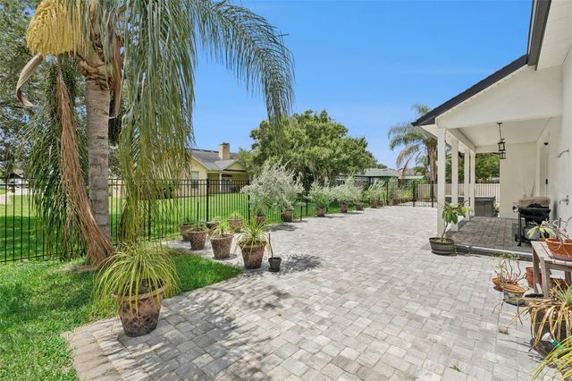 5210 HAMMOCK CIRCLE, St Cloud, FL 34771