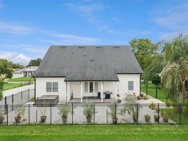 5210 HAMMOCK CIRCLE, St Cloud, FL 34771