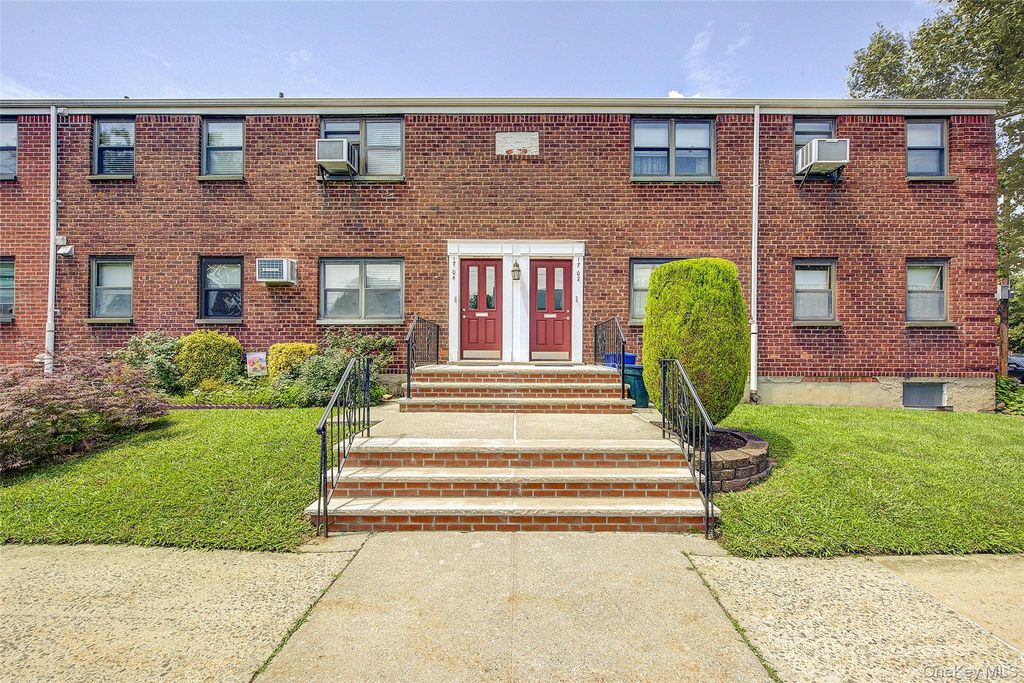 17-04 160th Street LOWER, Whitestone, NY 11357 — photo 2