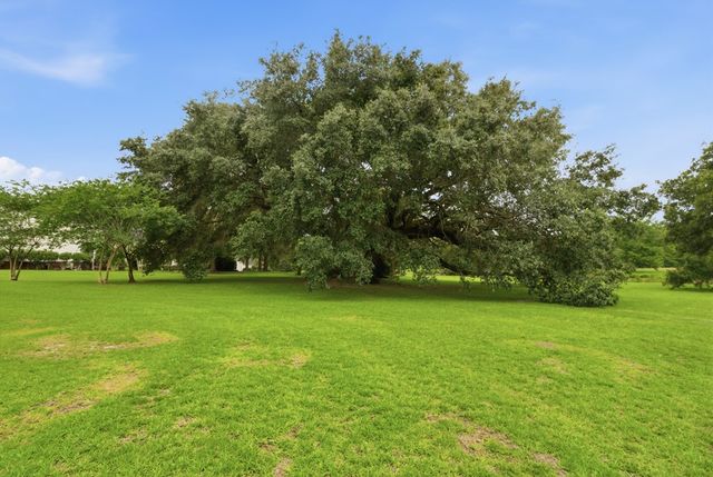 208 Thornberry, Ashford, AL 36312