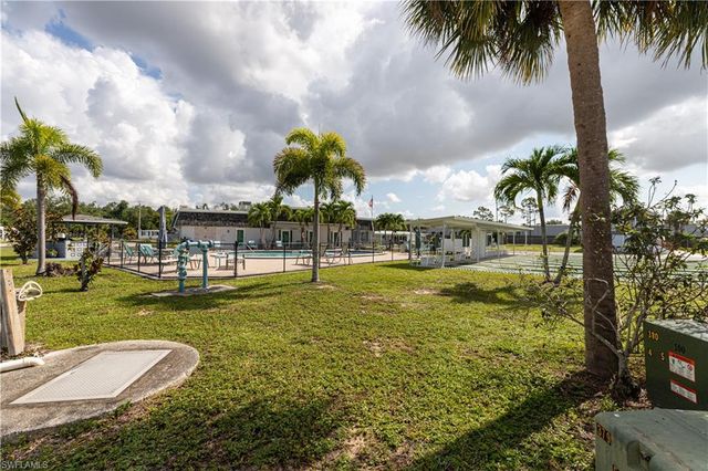 58 Sturbridge LN, Fort Myers, FL 33908