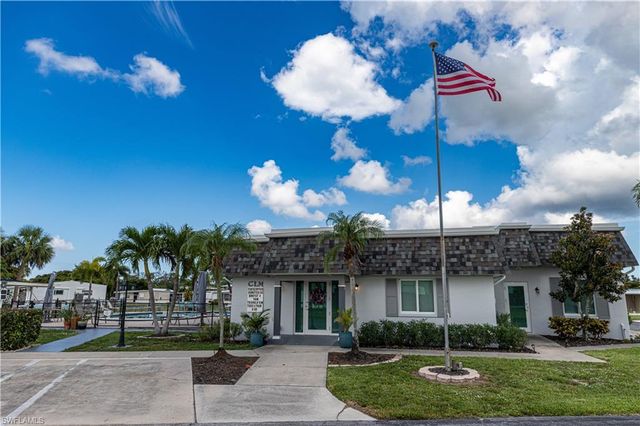 58 Sturbridge LN, Fort Myers, FL 33908