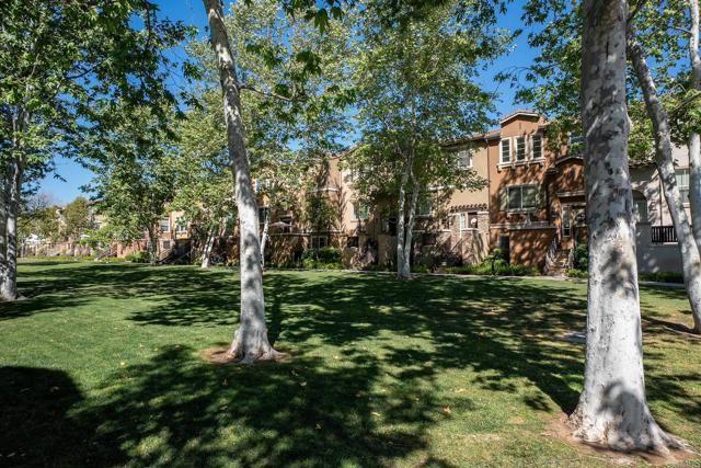 10125 LEAVESLY TRL, Santee, CA 92071