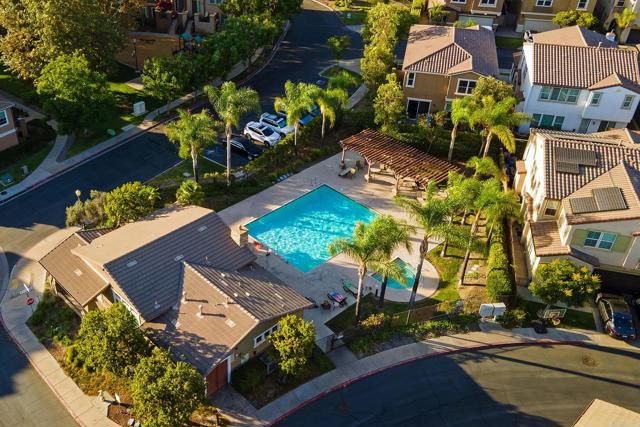 10125 LEAVESLY TRL, Santee, CA 92071