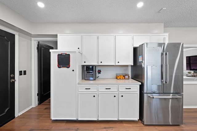 6424 N Sterling Drive, Oklahoma City, OK 73132