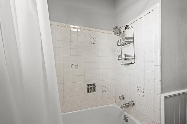 6424 N Sterling Drive, Oklahoma City, OK 73132