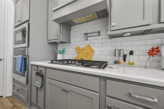 2703 Tanager Trace, Katy, TX 77493