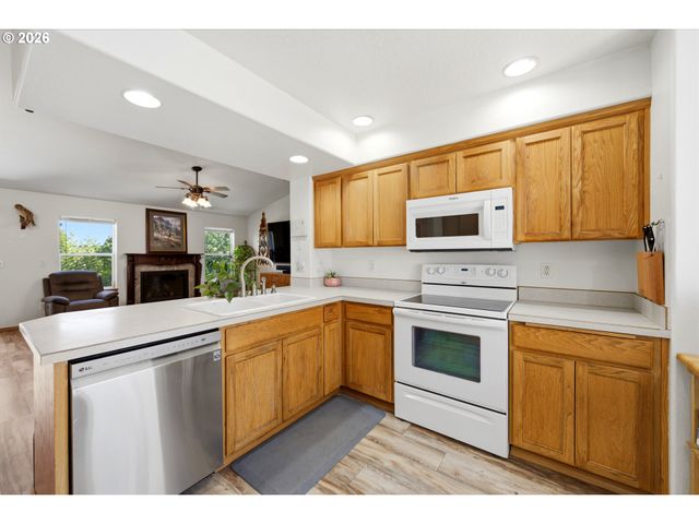 2321 Sw BARBARA St, Mc Minnville, OR 97128