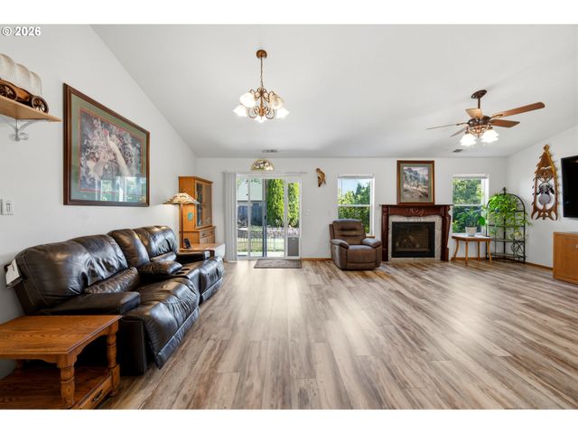 2321 Sw BARBARA St, Mc Minnville, OR 97128