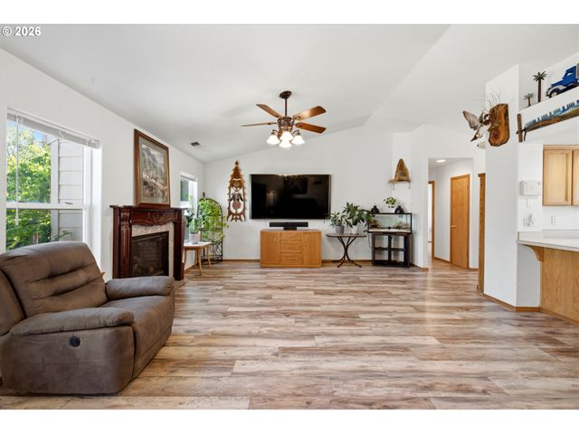 2321 Sw BARBARA St, Mc Minnville, OR 97128