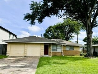 7406 Janak Drive, Houston, TX 77055