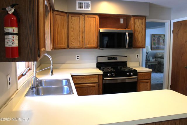 435 Frank Applegate Road, Jackson, NJ 08527