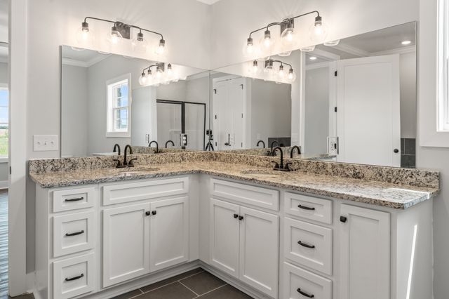 107 Lookout Dr, Winchester, TN 37398