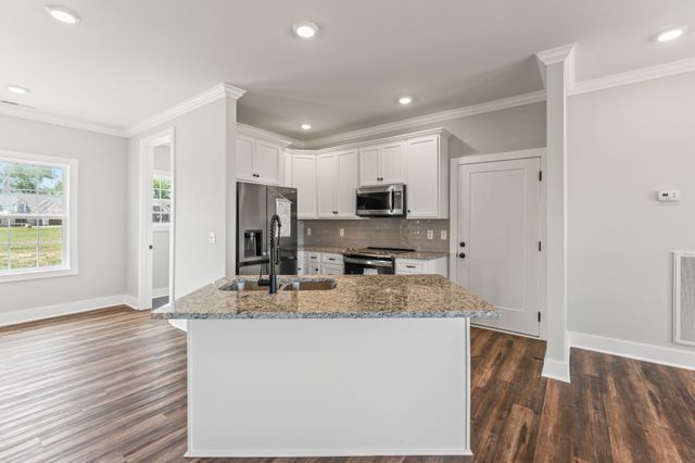 107 Lookout Dr, Winchester, TN 37398