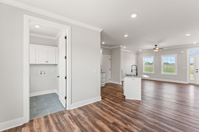 107 Lookout Dr, Winchester, TN 37398