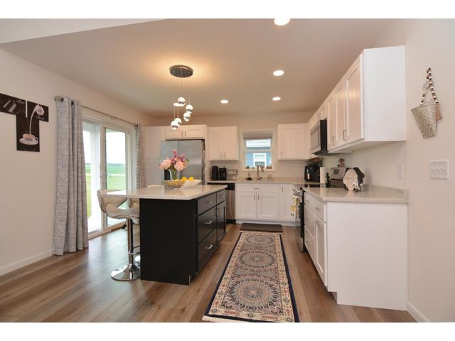 905 Roosevelt Street, Baraboo, WI 53913