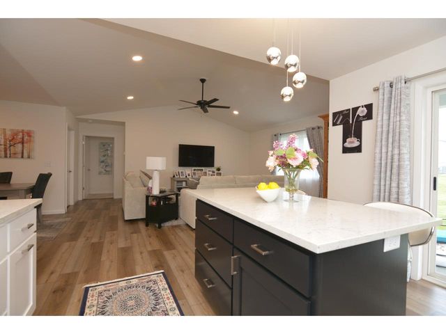 905 Roosevelt Street, Baraboo, WI 53913