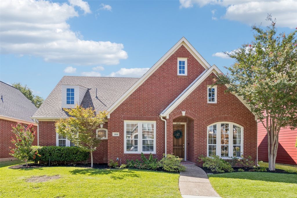1808 Auburn Drive, Carrollton, TX 75007 — exterior