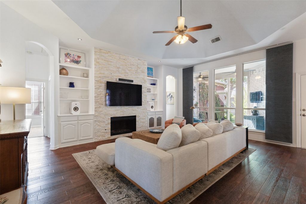 1808 Auburn Drive, Carrollton, TX 75007 — photo 3