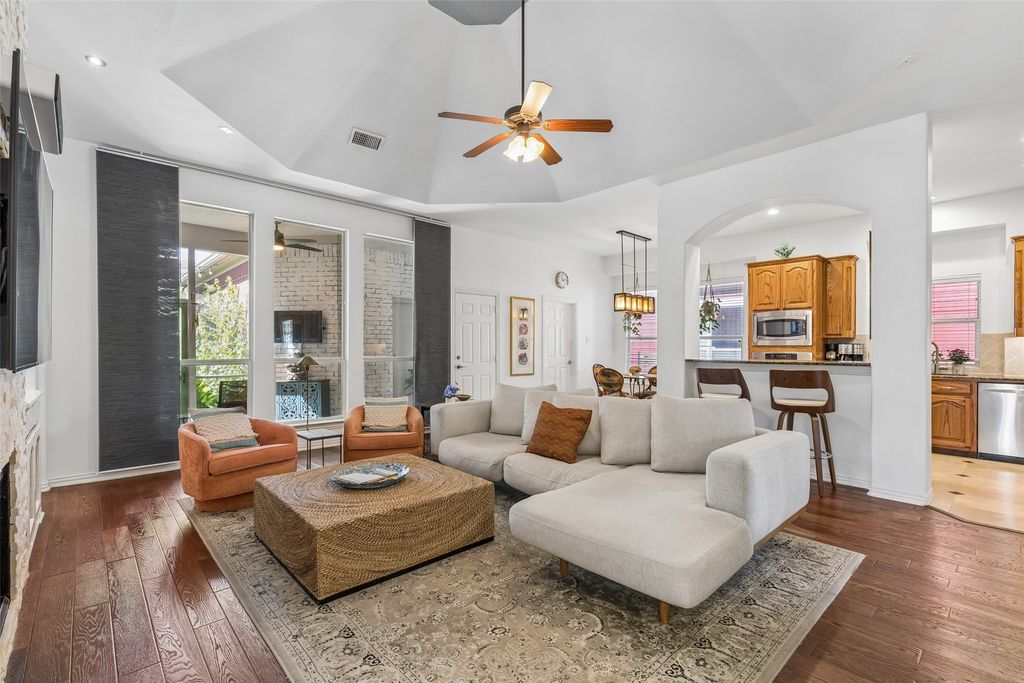 1808 Auburn Drive, Carrollton, TX 75007 — photo 4