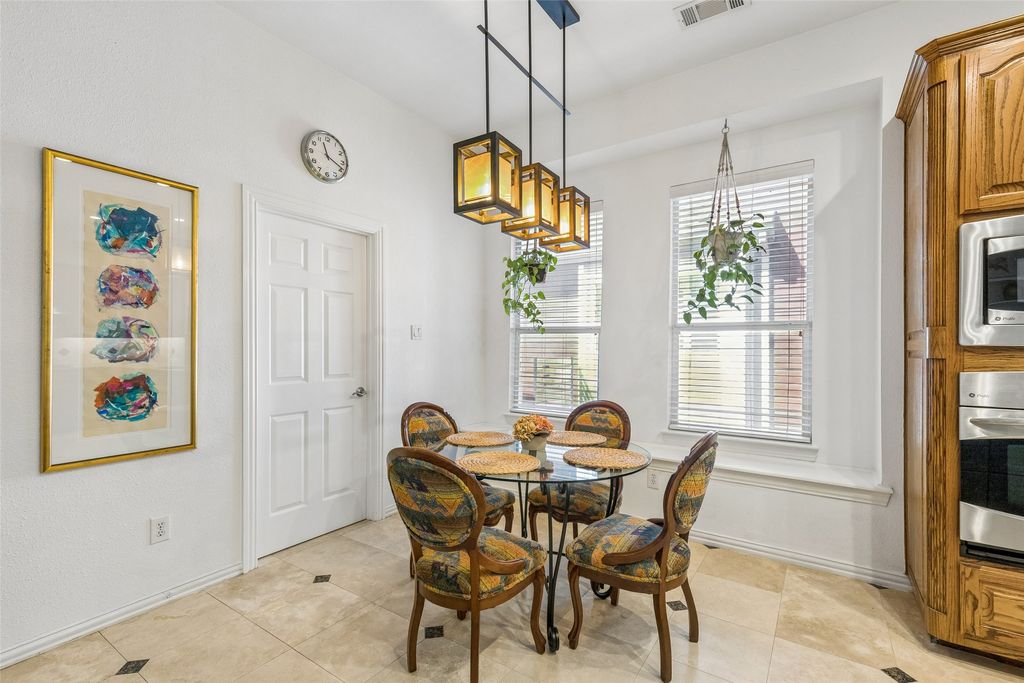 1808 Auburn Drive, Carrollton, TX 75007 — photo 5