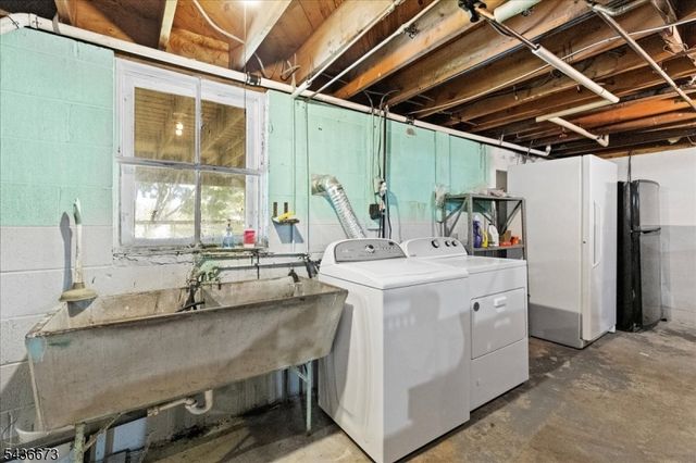 62 New St, Hampton Boro, NJ 08827