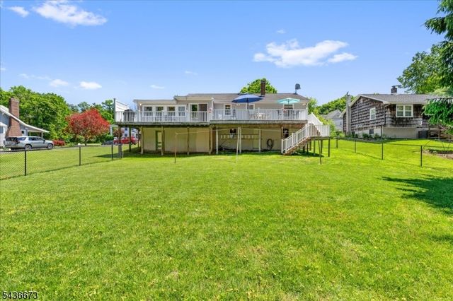 62 New St, Hampton Boro, NJ 08827
