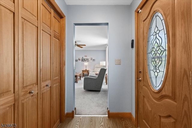 62 New St, Hampton Boro, NJ 08827