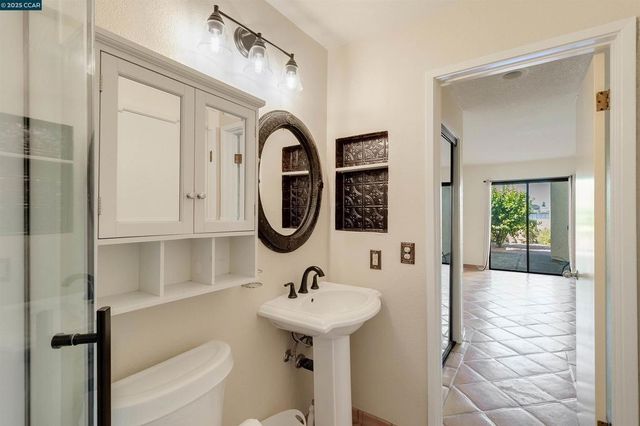 171 Nantucket Ln, Vallejo, CA 94590