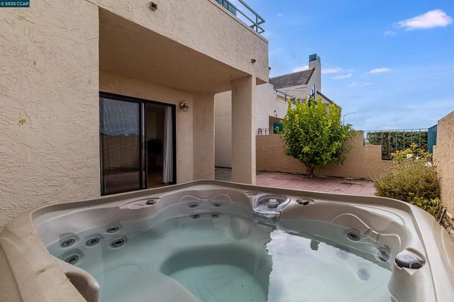 171 Nantucket Ln, Vallejo, CA 94590