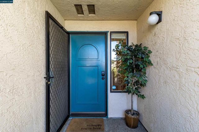 171 Nantucket Ln, Vallejo, CA 94590