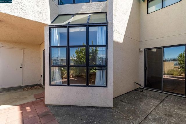 171 Nantucket Ln, Vallejo, CA 94590