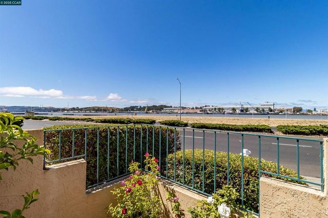 171 Nantucket Ln, Vallejo, CA 94590