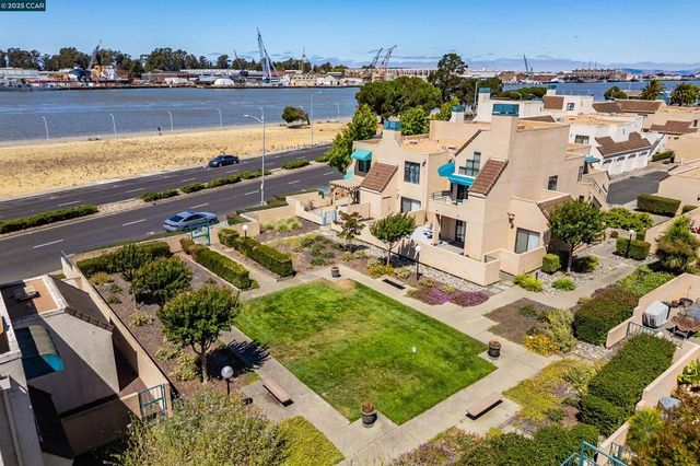 171 Nantucket Ln, Vallejo, CA 94590