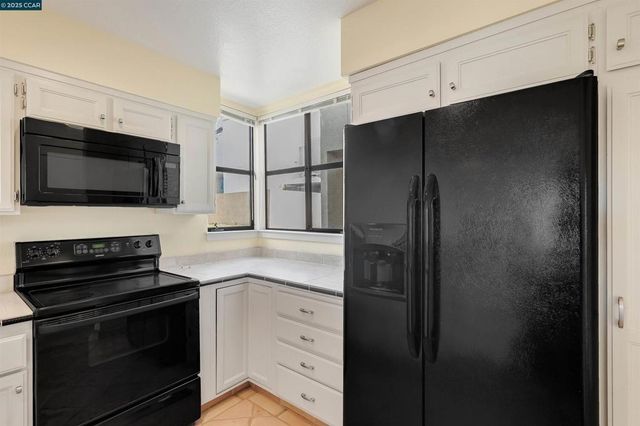 171 Nantucket Ln, Vallejo, CA 94590