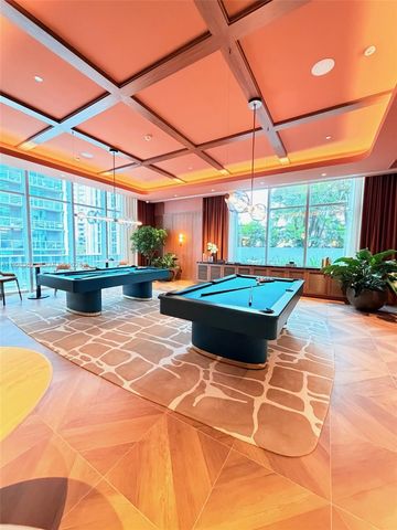 77 SE 5th St 1608, Miami, FL 33131