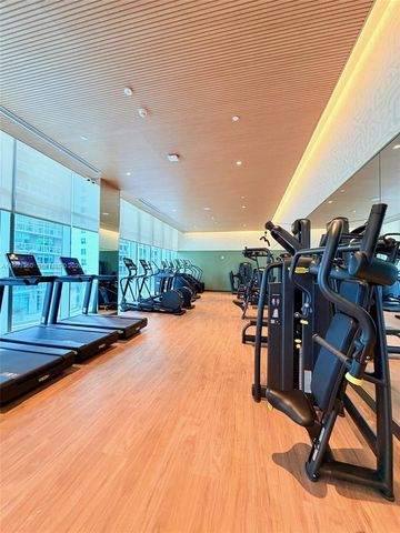 77 SE 5th St 1608, Miami, FL 33131