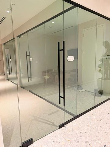 77 SE 5th St 1608, Miami, FL 33131