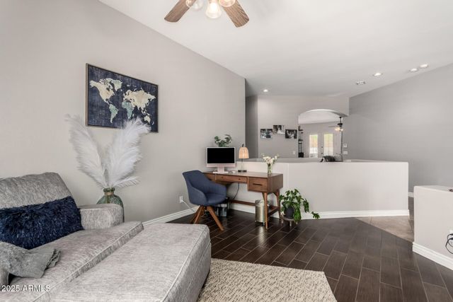 4706 E DES MOINES Street, Mesa, AZ 85205