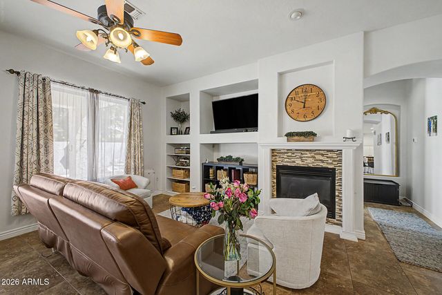 4706 E DES MOINES Street, Mesa, AZ 85205
