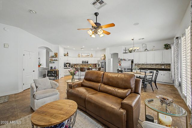 4706 E DES MOINES Street, Mesa, AZ 85205