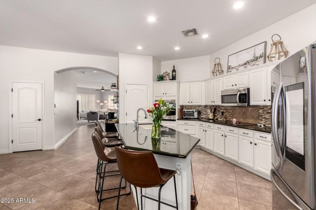 4706 E DES MOINES Street, Mesa, AZ 85205