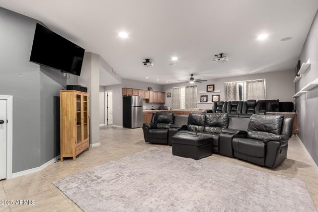 4706 E DES MOINES Street, Mesa, AZ 85205